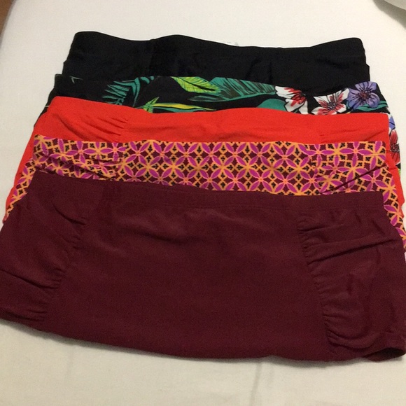 Old Navy High Rise Plus Size Swim Bottoms - Picture 5 of 6